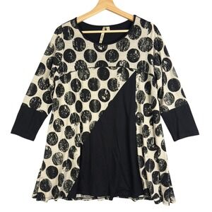Comfy USA Black Beige Polka Dot Asymmetrical Tunic Top Women's Size S 3/4 Sleeve